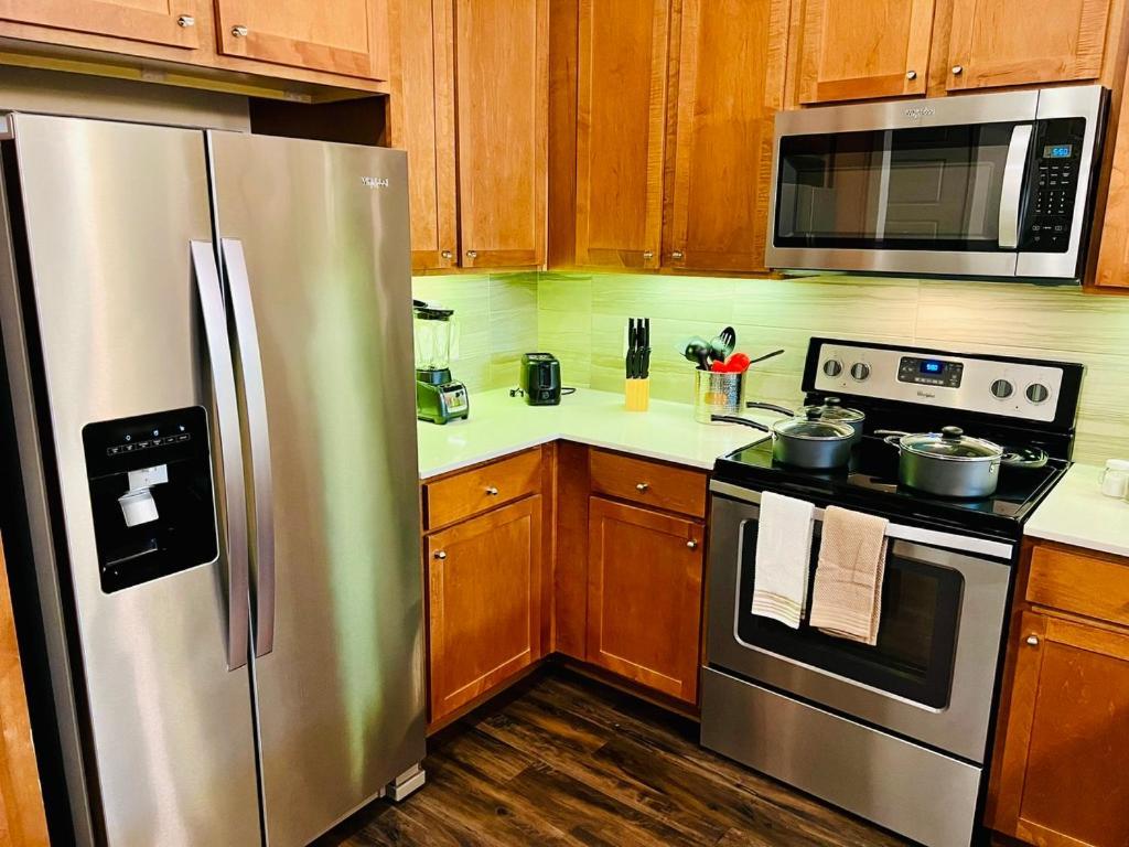 Downtown Apt Free Parking - Pool - Gym - Fully Kitchen 休斯敦 外观 照片
