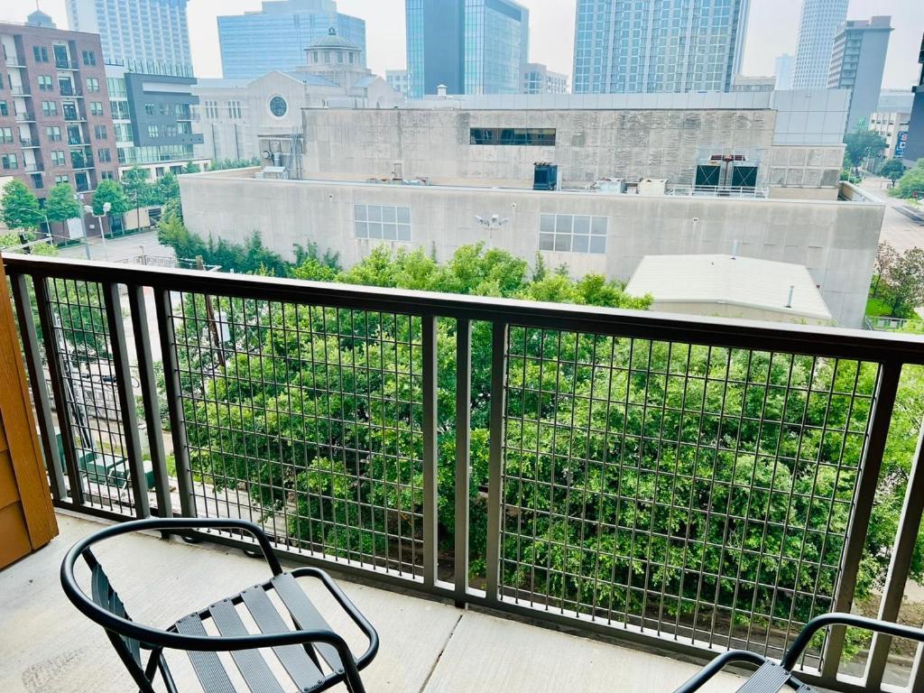 Downtown Apt Free Parking - Pool - Gym - Fully Kitchen 休斯敦 外观 照片